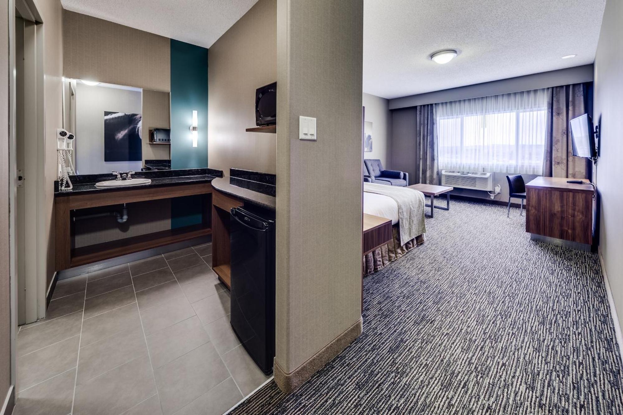 Heritage Inn Hotel & Convention Centre - 핀처크리크 외부 사진