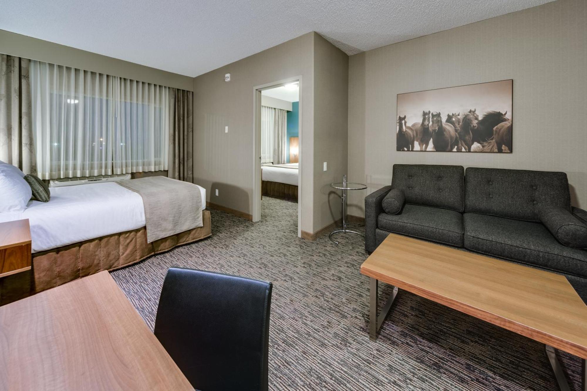 Heritage Inn Hotel & Convention Centre - 핀처크리크 외부 사진